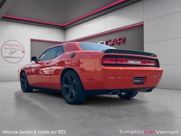 Dodge challenger srt/8 6.1 first edition  sièges électriques et chauffants  12 mois garantie occasion simplicicar vernon...