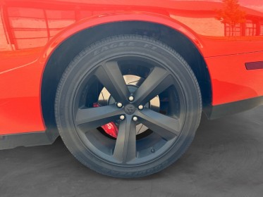 Dodge challenger srt/8 6.1 first edition  sièges électriques et chauffants  12 mois garantie occasion simplicicar vernon...