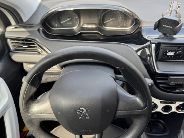 Peugeot 208 68ch bvm5 like occasion simplicicar lille  simplicicar simplicibike france