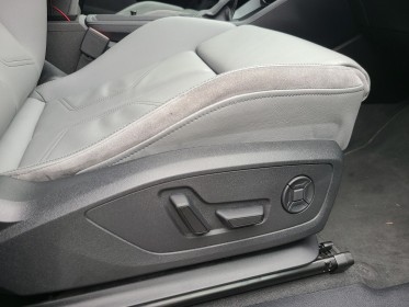 Audi q3 sportback 45 tfsie  245 ch s tronic 6 s line 1er main tva recuperable occasion paris 17ème (75)(porte maillot)...