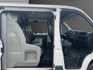Peugeot boxer fourgon vitre 335 l2h2 2.0 bluehdi 130 ss pro garantie 12 mois occasion simplicicar charmes simplicicar...