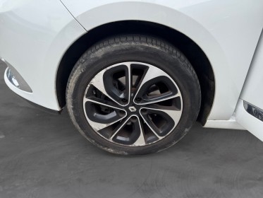 Renault scenic iii dci 130 energy bose edition 7 places avec attelage et suivi renault occasion simplicicar lille ...
