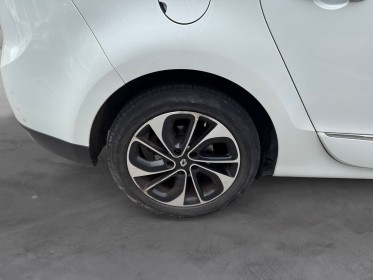 Renault scenic iii dci 130 energy bose edition 7 places avec attelage et suivi renault occasion simplicicar lille ...