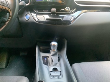 Toyota c-hr hybride my23 1.8l dynamic camera carplay garanti 12 mois- occasion montreuil (porte de vincennes)(75) simplicicar...