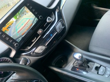 Toyota c-hr hybride my23 1.8l dynamic camera carplay garanti 12 mois- occasion montreuil (porte de vincennes)(75) simplicicar...