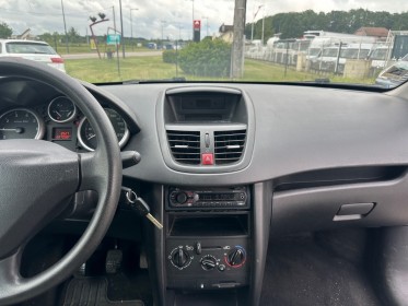 Peugeot 207 1.4e 16v 90ch urban occasion simplicicar charmes simplicicar simplicibike france