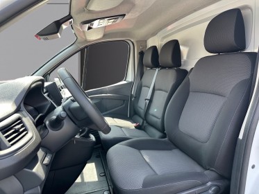 Renault trafic fourgon confort l1h1 1.5 dci 110ch - faible km - occasion simplicicar compiegne simplicicar simplicibike france