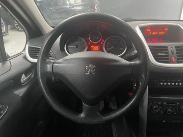 Peugeot 207 1.4 essence 75ch - garantie 12 mois occasion simplicicar brest simplicicar simplicibike france