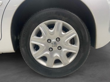 Peugeot 207 1.4 essence 75ch - garantie 12 mois occasion simplicicar brest simplicicar simplicibike france