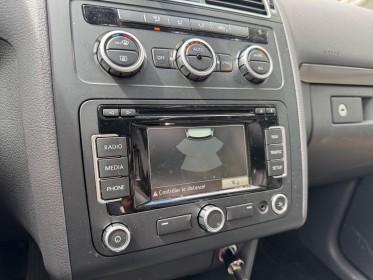 Volkswagen touran 1.6 tdi 105 fap match dsg7/alarme/toit ouvrant/radar de recul occasion paris 17ème (75)(porte maillot)...