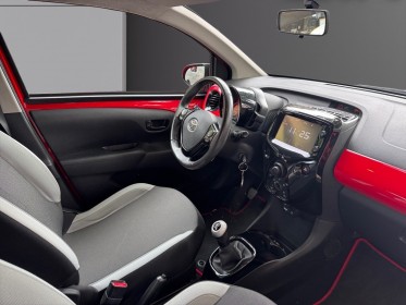 Toyota aygo x-play/ camera de recul/regulateur de vitesse/garantie 12 mois occasion paris 17ème (75)(porte maillot)...