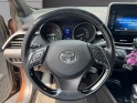 Toyota c-hr 1..8 vvt-i hybrid 122 distinctive/ camera de recul/ park assist/garantie 12 mois occasion paris 17ème (75)(porte...