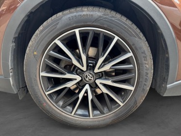 Toyota c-hr 1..8 vvt-i hybrid 122 distinctive/ camera de recul/ park assist/garantie 12 mois occasion paris 17ème (75)(porte...