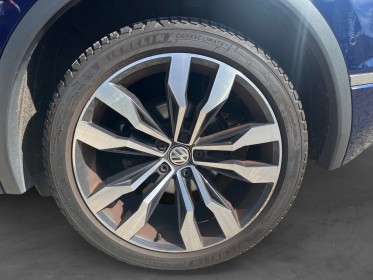 Volkswagen tiguan 2.0 tdi - r-line bmt 4motion dsg7 - toit ouvrant car play - attelage garantie 12 mois occasion simplicicar...