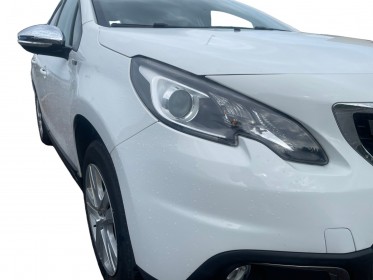 Peugeot 2008 1.2 82 ch bvm5 style origine et entretien complet peugeot garantie 12 mois occasion simplicicar royan...