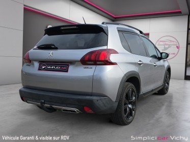 Peugeot 2008 130 ch ss bvm6 gt line courroie faite caméra de recul apple car play attelage amovible garantie 12 mois...