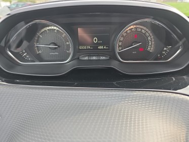 Peugeot 2008 130 ch ss bvm6 gt line courroie faite caméra de recul apple car play attelage amovible garantie 12 mois...