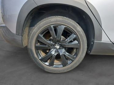 Peugeot 2008 130 ch ss bvm6 gt line courroie faite caméra de recul apple car play attelage amovible garantie 12 mois...