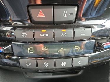 Peugeot 2008 130 ch ss bvm6 gt line courroie faite caméra de recul apple car play attelage amovible garantie 12 mois...