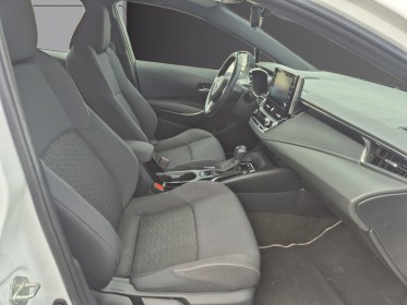 Toyota corolla hybride my20 122h dynamic garantie 12 mois occasion simplicicar royan simplicicar simplicibike france
