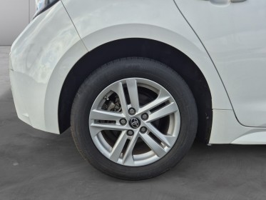 Toyota corolla hybride my20 122h dynamic garantie 12 mois occasion simplicicar royan simplicicar simplicibike france
