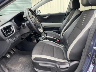Kia stonic 1.6 crdi 110cv launch edition garantie 12 mois occasion simplicicar royan simplicicar simplicibike france