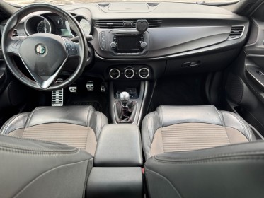 Alfa romeo giulietta 2.0 jtdm 150 ch ss trofeo occasion simplicicar lille  simplicicar simplicibike france