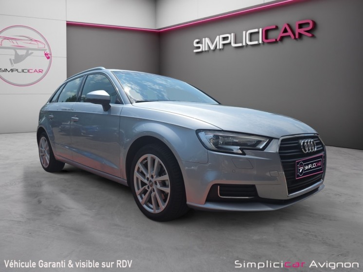 Audi a3 sportback 1.6 tdi 110ch sline  7 cuir xenon radar luxe design  entretien jour occasion avignon (84) simplicicar...