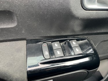 Citroen c3 bluehdi 100 ss shine - attelage/carplay/radar ar - garantie 12 mois occasion simplicicar soissons simplicicar...