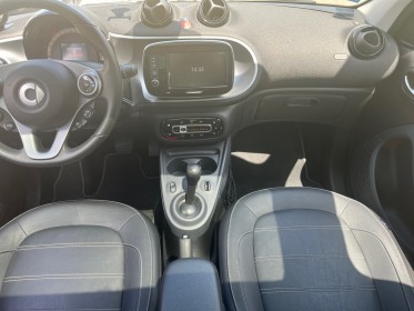 Smart forfour 0.9 90 ch  finition prime - toit panoramique  camera de recul  garantie 12 mois occasion simplicicar lyon nord ...