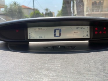 Citroen c4 c4 1.6i 16v 110 exclusive occasion cannes (06) simplicicar simplicibike france