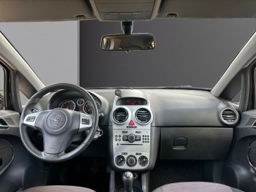 Opel corsa 1.2 twinport essentia - commande au volant -  garantie 12 mois occasion champigny-sur-marne (94) simplicicar...