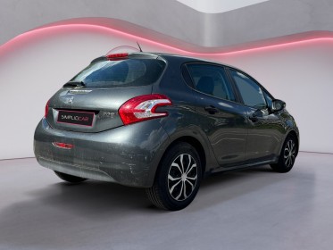 Peugeot 208 1.0 vti 68ch bvm5 - entretien peugeot occasion simplicicar orgeval  simplicicar simplicibike france