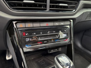 Volkswagen t-roc 2.0 tdi 150 start/stop dsg7 r-line - suivi vw/iqlight/toit pano/volant et sièges chauff/caméra/keyless...