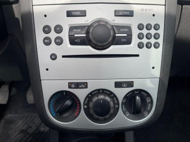Opel corsa 1.4 - 90 twinport cosmo occasion simplicicar meaux simplicicar simplicibike france