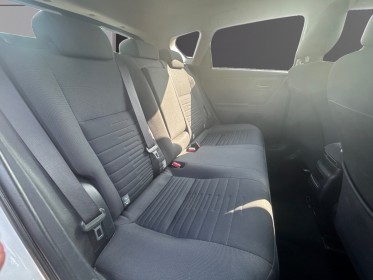 Toyota auris business hybride 136h design business occasion simplicicar brive la gaillarde  simplicicar simplicibike france