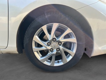 Toyota auris business hybride 136h design business occasion simplicicar brive la gaillarde  simplicicar simplicibike france