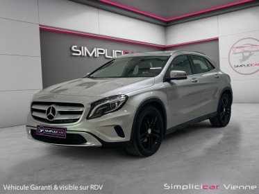 Mercedes classe gla 200 sensation 7-g dct attelage - garantie 12 mois occasion simplicicar vienne simplicicar simplicibike...