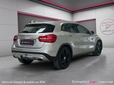 Mercedes classe gla 200 sensation 7-g dct attelage - garantie 12 mois occasion simplicicar vienne simplicicar simplicibike...