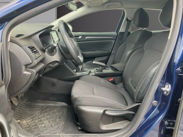 Renault megane iv berline 1.5 blue dci 115ch business occasion toulouse (31) simplicicar simplicibike france