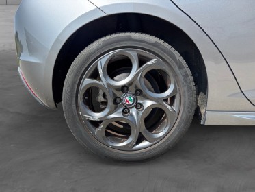 Alfa romeo giulietta serie 2 1.6 jtdm 120 ch ss lusso toit ouvrant/gps/clim bizone garantie 12 mois occasion simplicicar...