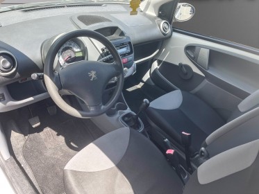 Peugeot 107 1.0e 12v 68ch blue lion trendy / chaine de distribution occasion simplicicar la fleche simplicicar simplicibike...