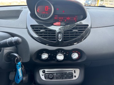 Renault twingo ii 1.2 lev 16v 75 eco2 expression/ garantie renault occasion montpellier (34) simplicicar simplicibike france