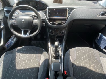 Peugeot 2008 1.2 puretech 82ch bvm5 allure occasion cannes (06) simplicicar simplicibike france