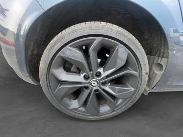 Renault megane iv berline tce 140 edc fap gt-line occasion simplicicar meaux simplicicar simplicibike france