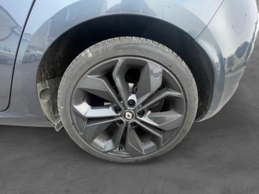 Renault megane iv berline tce 140 edc fap gt-line occasion simplicicar meaux simplicicar simplicibike france