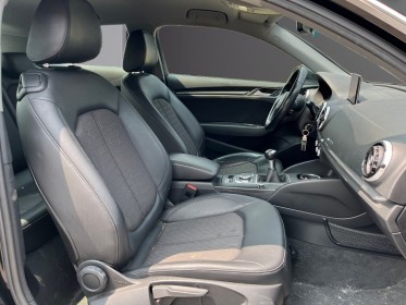 Audi a3 business 1.6 tdi 110 business line - carplay garantie 12 mois occasion simplicicar lyon nord  simplicicar...