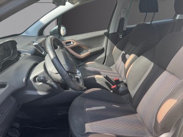 Peugeot 208 1.2 vti 82ch allure distribution a jour garantie 12 mois occasion montpellier (34) simplicicar simplicibike france