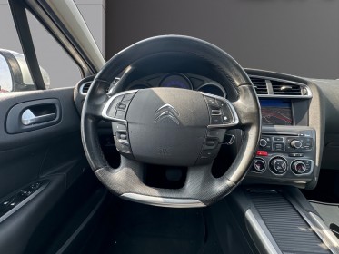Citroen c4 c4 e-hdi 110 airdream exclusive bmp6 premiere main !! occasion avignon (84) simplicicar simplicibike france