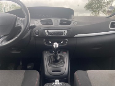 Renault scenic iii dci 110 fap eco2 limited garantie 12 mois occasion simplicicar brest simplicicar simplicibike france